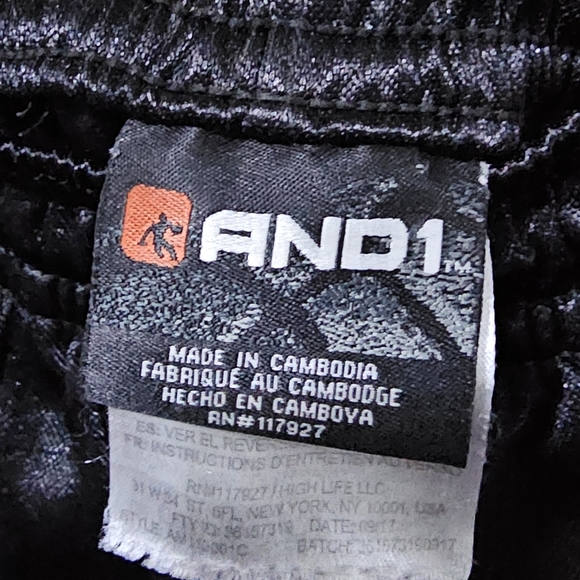 AND1 basketball shorts Size M - Picture 4 of 5